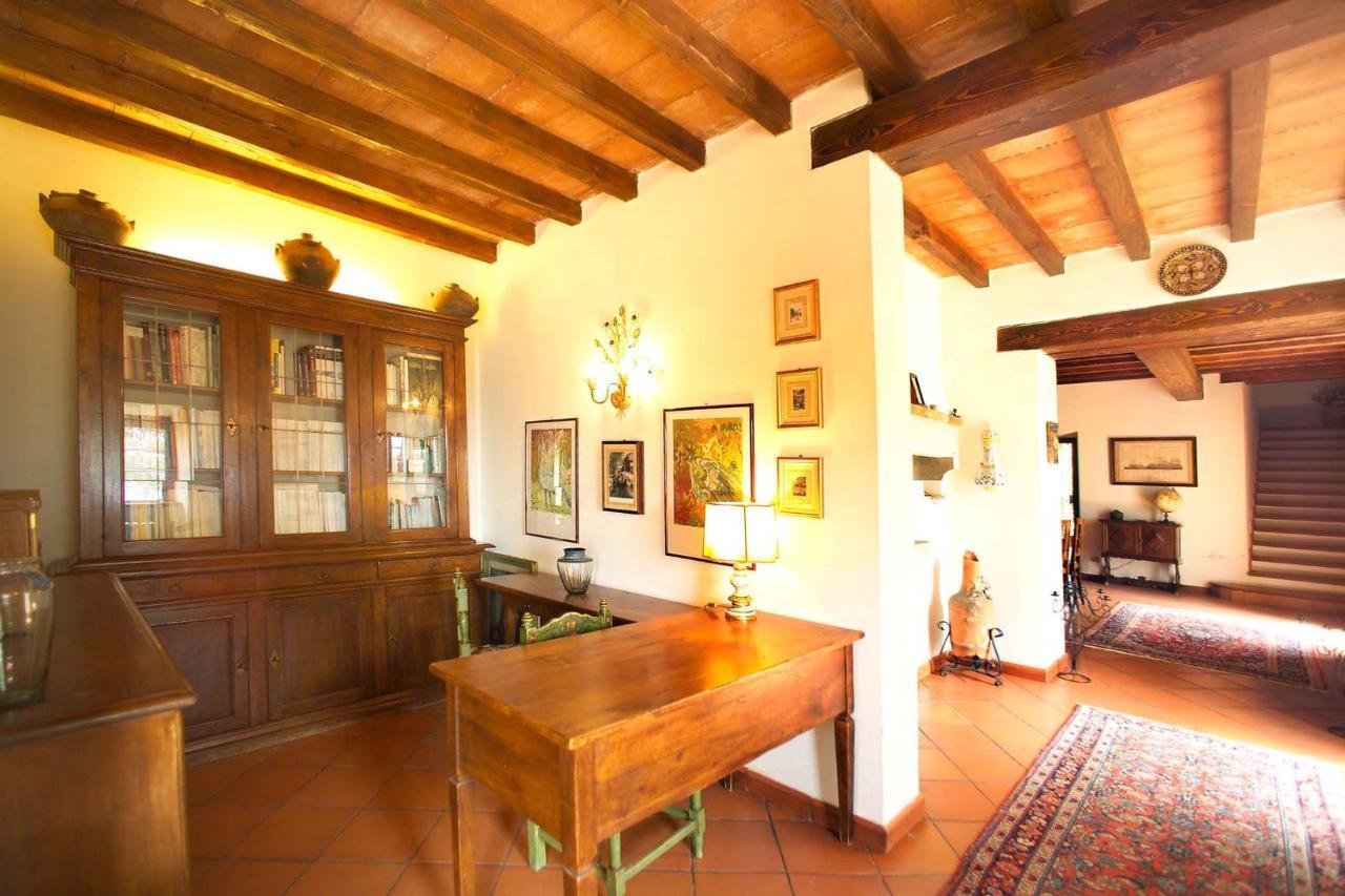I Trebbiali Bed & Breakfast เรกเจลโล ภายนอก รูปภาพ