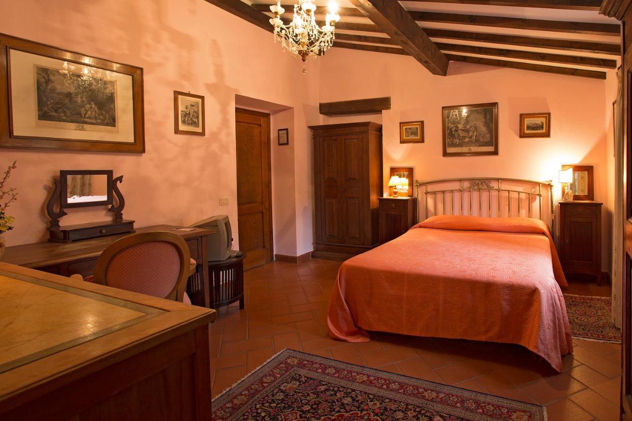I Trebbiali Bed & Breakfast เรกเจลโล ภายนอก รูปภาพ